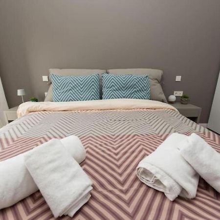 Brand-New Flat With A City View Афины Экстерьер фото
