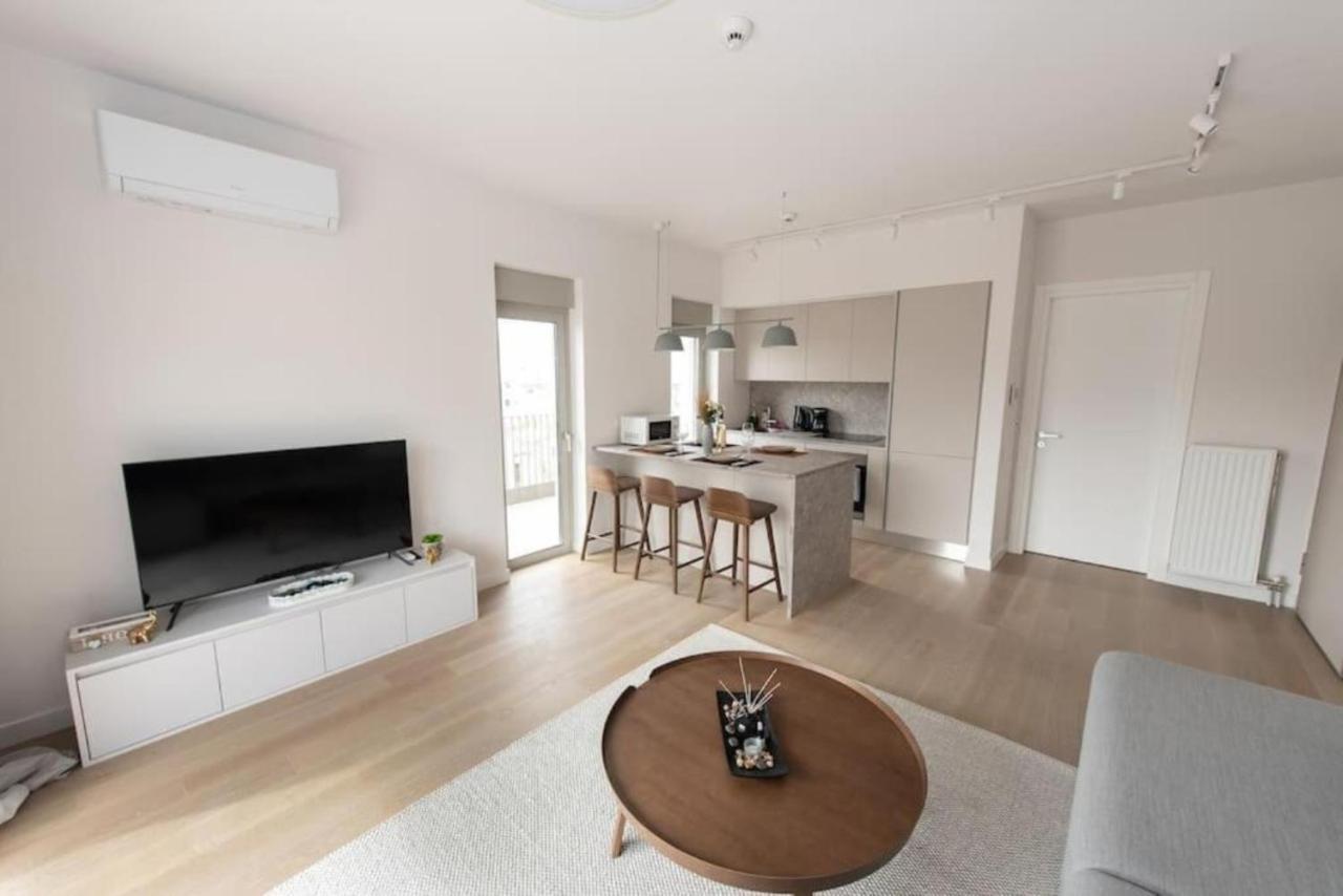 Brand-New Flat With A City View Афины Экстерьер фото